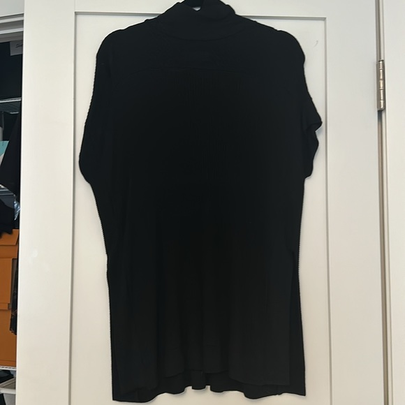 Velvet by Graham Turtleneck sleeveless waffle knit sweater, size XS - Picture 8 of 11